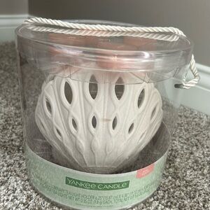 Yankee Candle Shell Luminary Tealight Holder